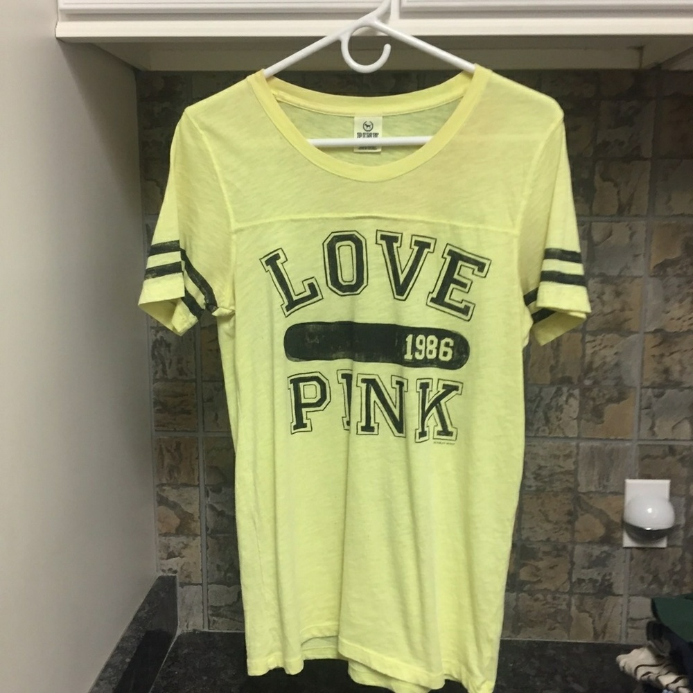 VS PINK tee shirt